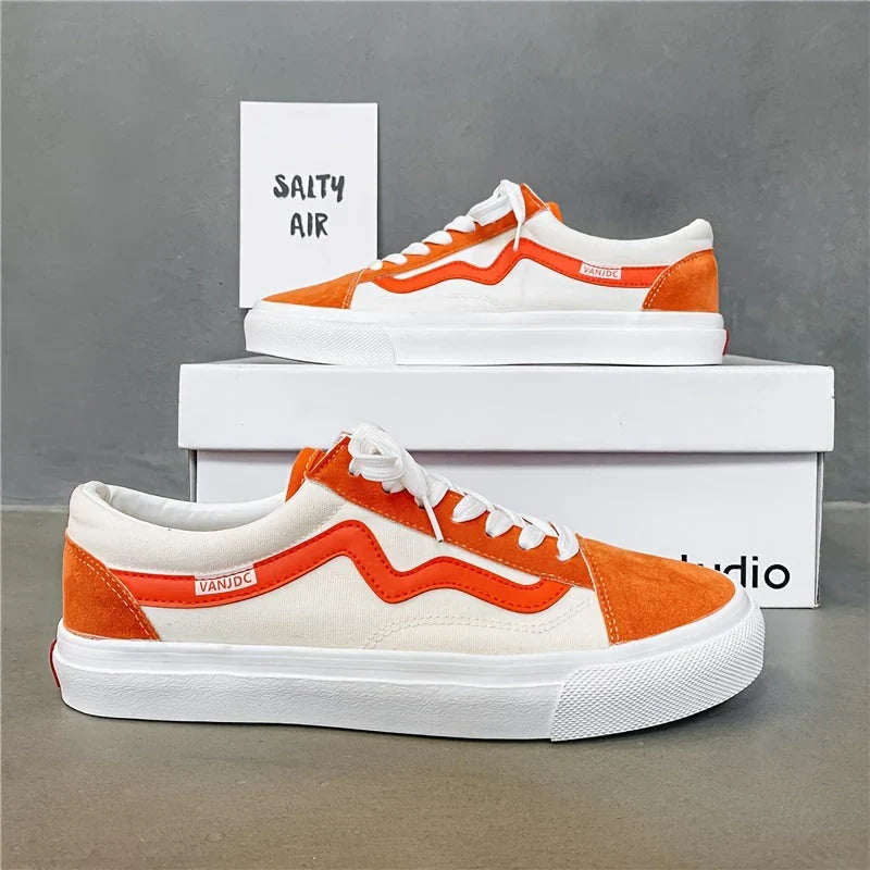 Niedrige Turnschuhe
