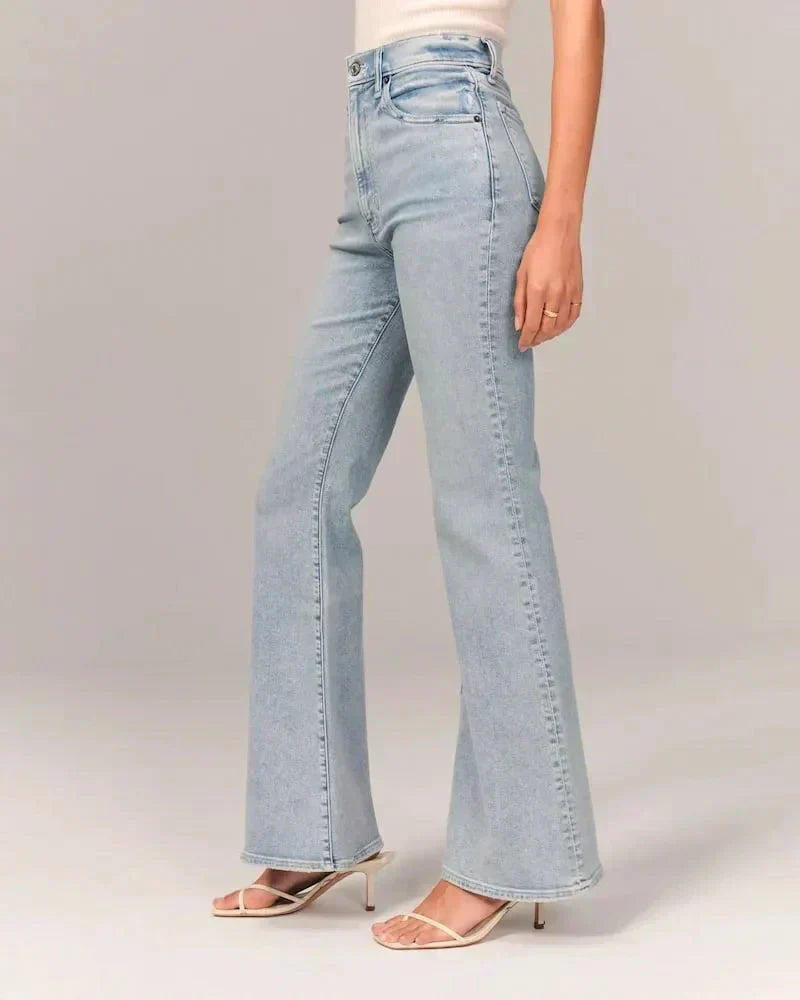 Figurformende Bootcut-Jeans