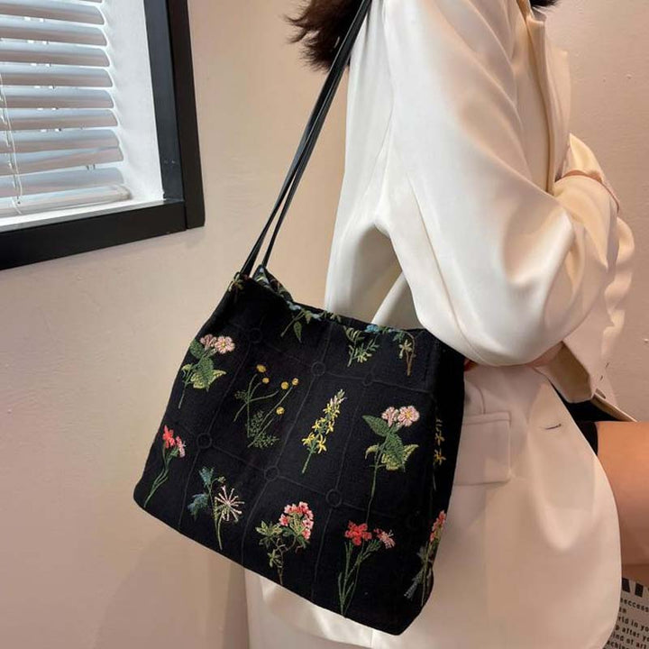 Nord Taschen | Tasche mit Blumenstickerei