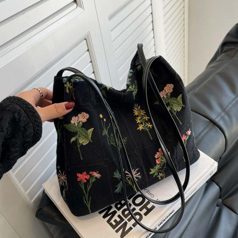 Nord Taschen | Tasche mit Blumenstickerei