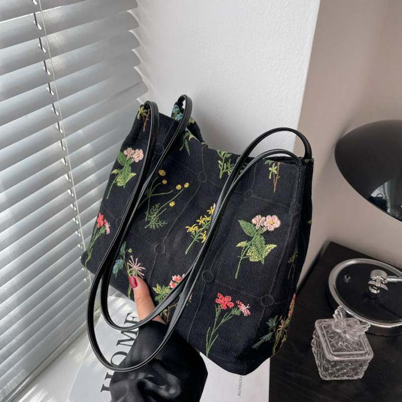 Nord Taschen | Tasche mit Blumenstickerei