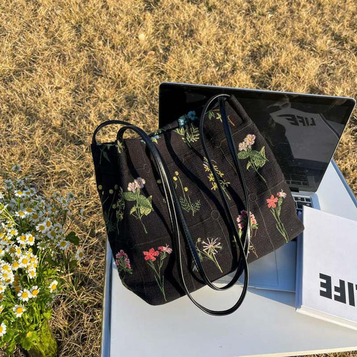 Nord Taschen | Tasche mit Blumenstickerei