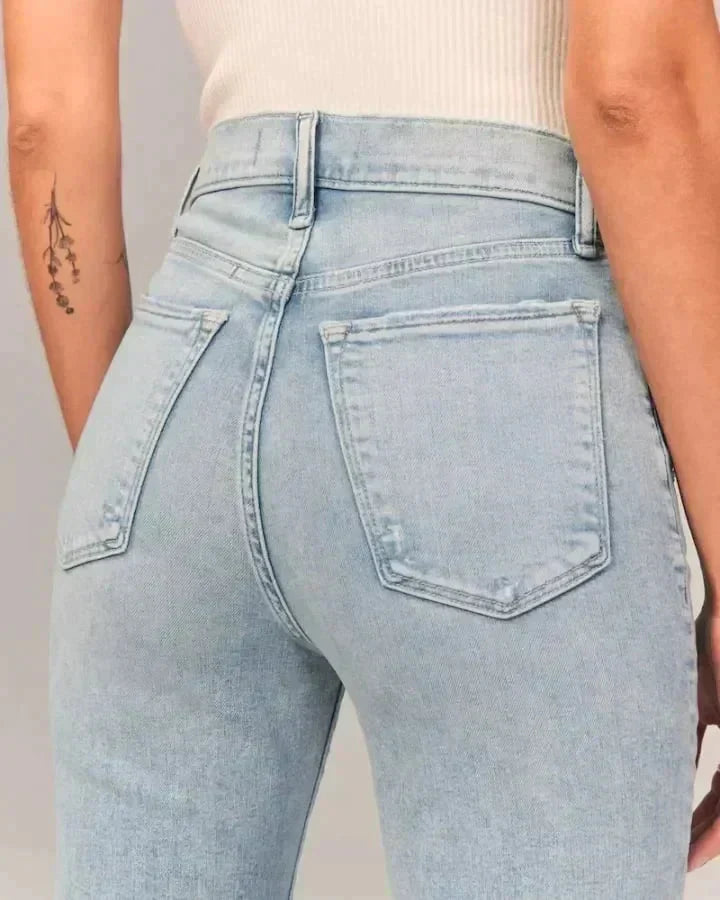 Figurformende Bootcut-Jeans