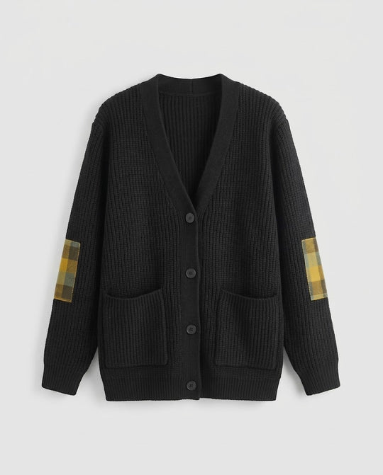 Unisex Grobgestrickte Oversize-Cardigan mit tiefem V‑Ausschnitt, Knopfleiste und karierten Ellenbogen-Patches Nord Taschen