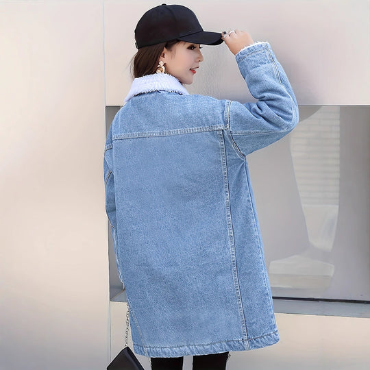 Gefütterte Jeansjacke mit Lammfell-Optik, mittellang