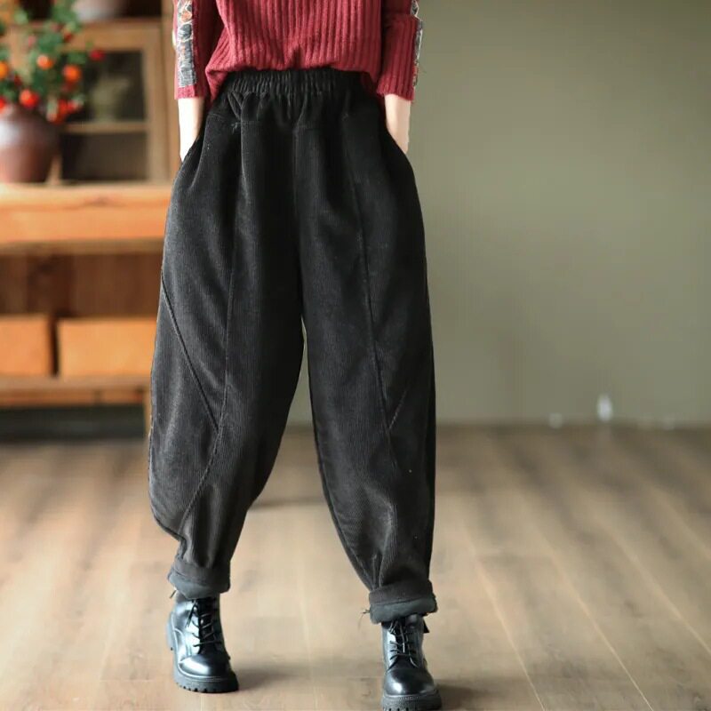 Damen Cordhose, Karottenform, gefüttert