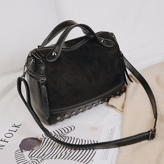 Damen modische Handtasche mit auffälligen Nieten und abnehmbarem Schulterriemen Nord Taschen
