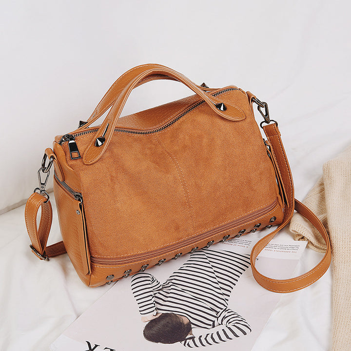 Damen modische Handtasche mit auffälligen Nieten und abnehmbarem Schulterriemen Nord Taschen
