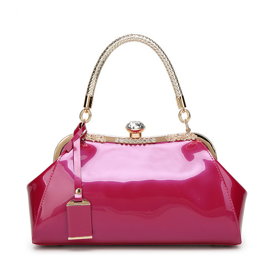 Damen elegante Handtasche mit funkelnden Details und hochwertigem Lackfinish Nord Taschen