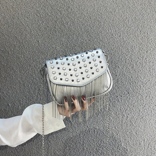 Damen Clutch-Tasche mit funkelnden Strassverzierungen und trendigen Fransen Nord Taschen