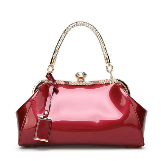 Damen elegante Handtasche mit funkelnden Details und hochwertigem Lackfinish Nord Taschen