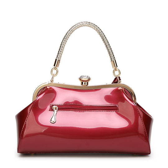 Damen elegante Handtasche mit funkelnden Details und hochwertigem Lackfinish Nord Taschen