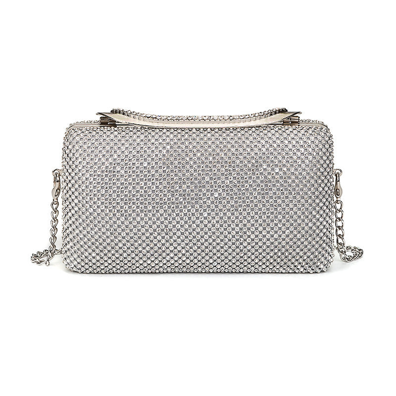 Damen Clutch mit funkelnder Paillettenverzierung und eleganter Kette Nord Taschen