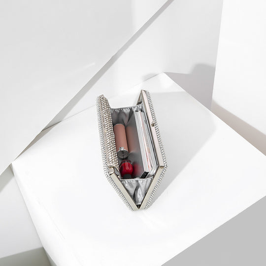 Damen Clutch-Tasche mit funkelnden Applikationen und verstellbarem Kettenriemen Nord Taschen