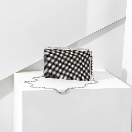 Damen Clutch-Tasche mit funkelnden Applikationen und verstellbarem Kettenriemen Nord Taschen