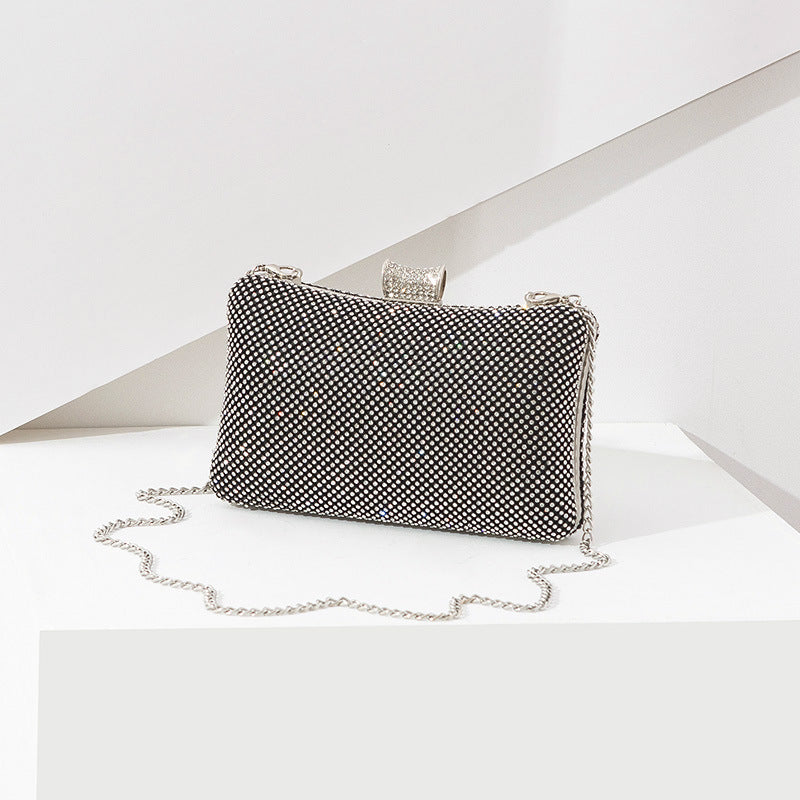Damen Clutch mit funkelnden Strasssteinen Nord Taschen