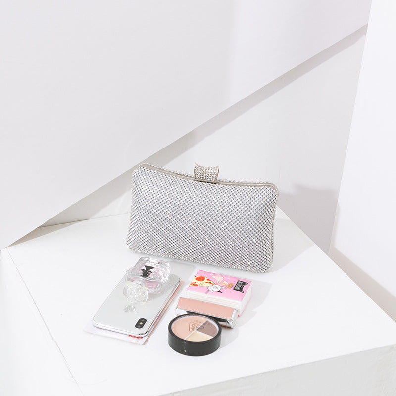 Damen Clutch mit funkelnden Strasssteinen Nord Taschen