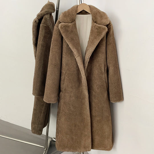 Eleganter Kunstfellmantel mit Reverskragen