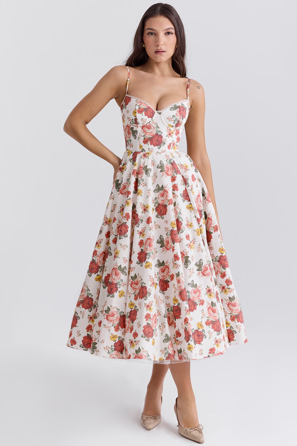 Elegantes Schlankmachendes Kleid für Damen