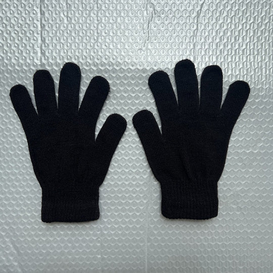 Winter-Set: Gefütterte Strickmütze mit Ohrenschutz und Schal