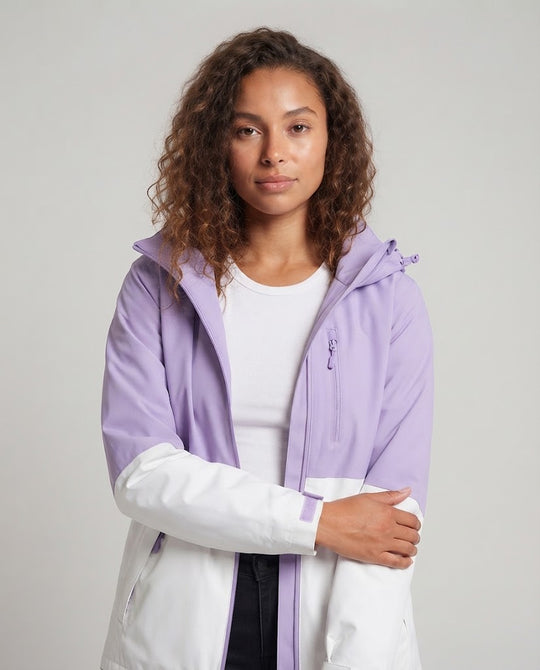 Damen Atmungsaktive Softshell‑Funktionsjacke mit verstellbarer Kapuze und Brust‑Reißverschlusstasche Nord Taschen