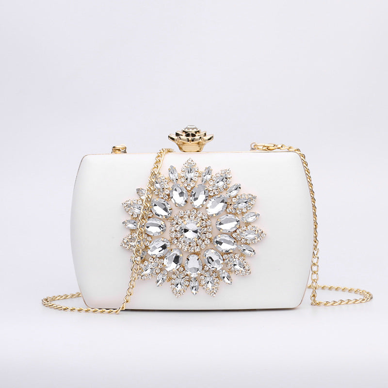 Damen glamouröse Clutch-Tasche mit aufwendigen Strassverzierungen Nord Taschen