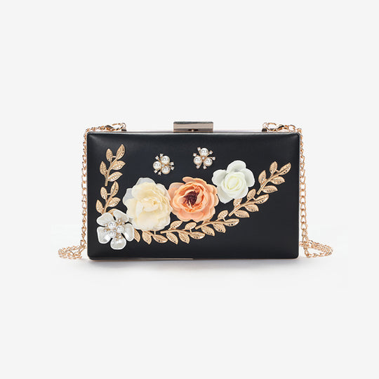 Damen Clutch-Tasche mit Blumenapplikationen und eleganten Details Nord Taschen
