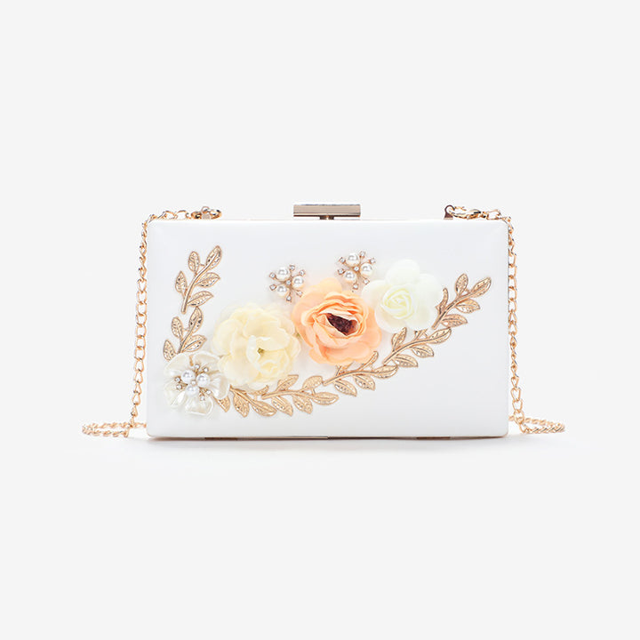 Damen Clutch-Tasche mit Blumenapplikationen und eleganten Details Nord Taschen