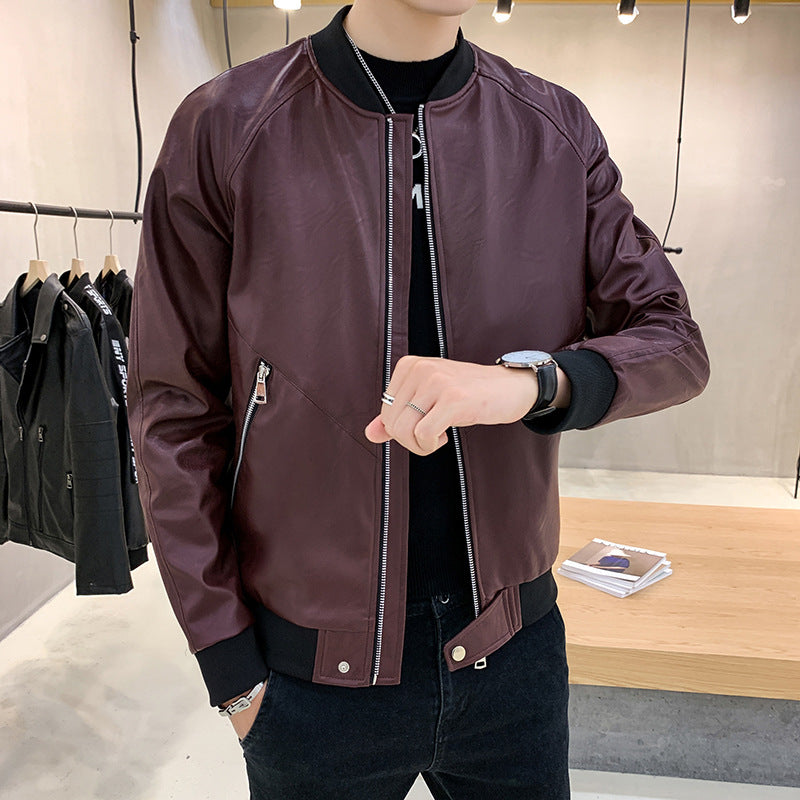 Herren Slim-Fit Kunstleder-Bomberjacke mit asymmetrischer Nahtführung, diagonalem Reißverschlusstaschen-Detail und Rippabschluss Nord Taschen