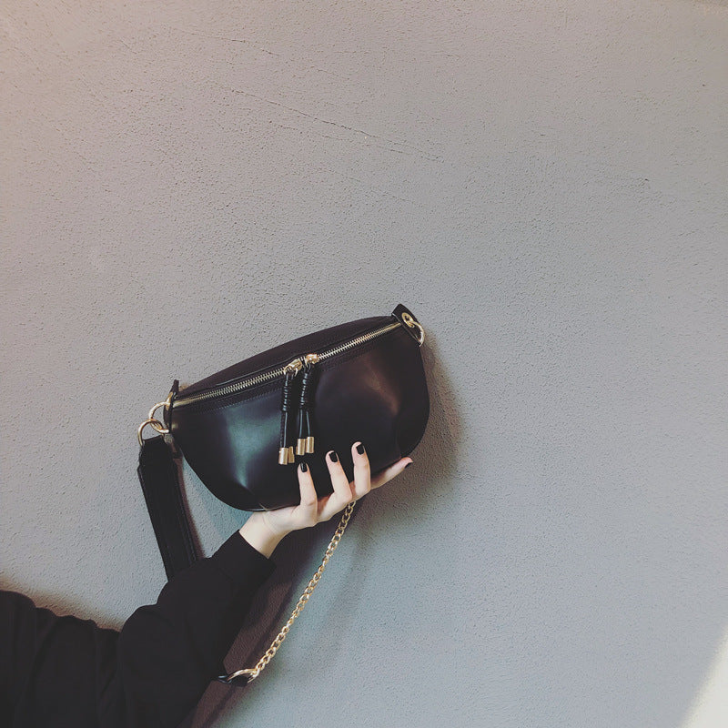Damen Umhängetasche mit luxuriösem Kettenriemen und praktischen Fächern Nord Taschen