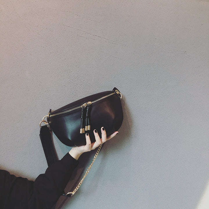 Damen Umhängetasche mit luxuriösem Kettenriemen und praktischen Fächern Nord Taschen