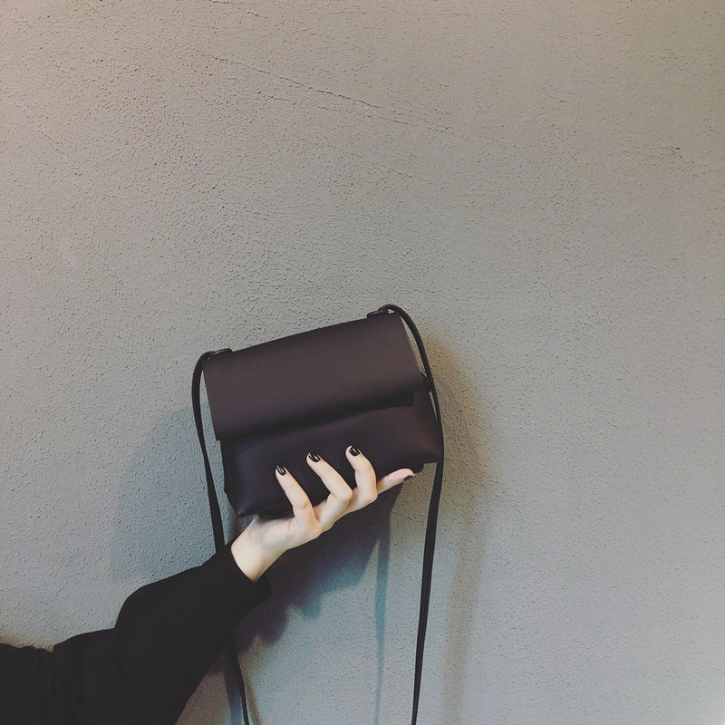 Damen Schultertasche mit funktionalem Klappdesign Nord Taschen
