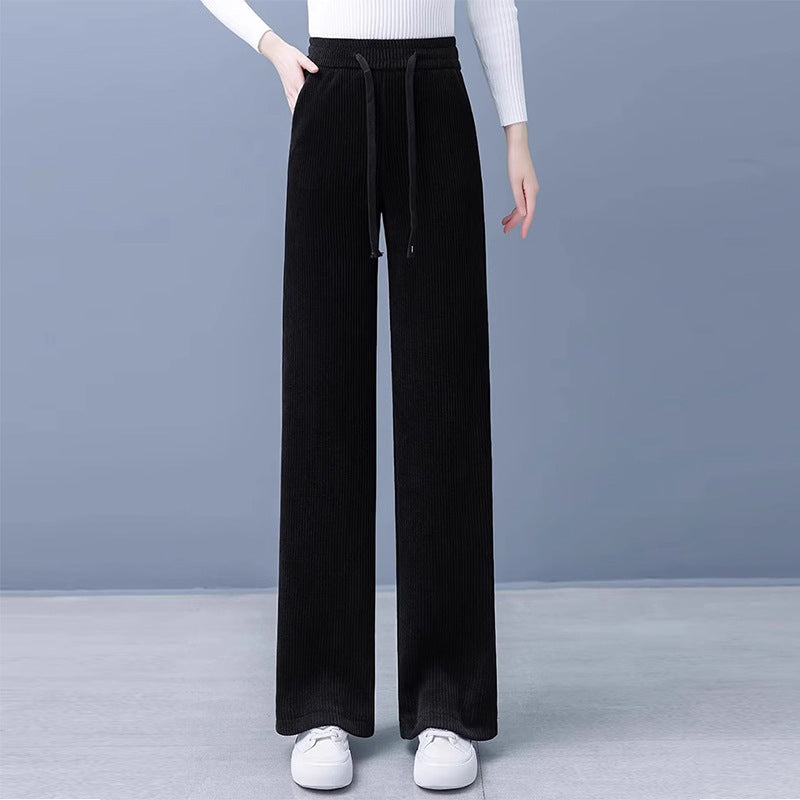 Gefütterte Cordhose mit weitem Bein