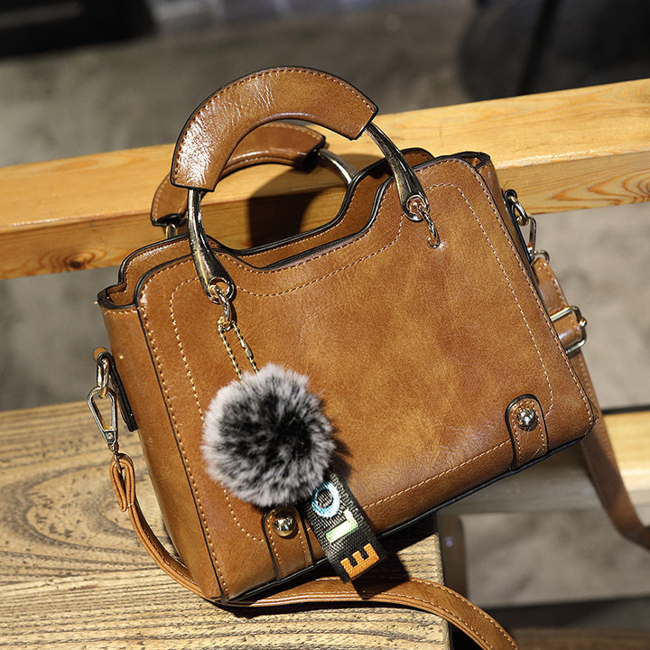 Damen Umhängetasche mit eleganten Akzenten Nord Taschen