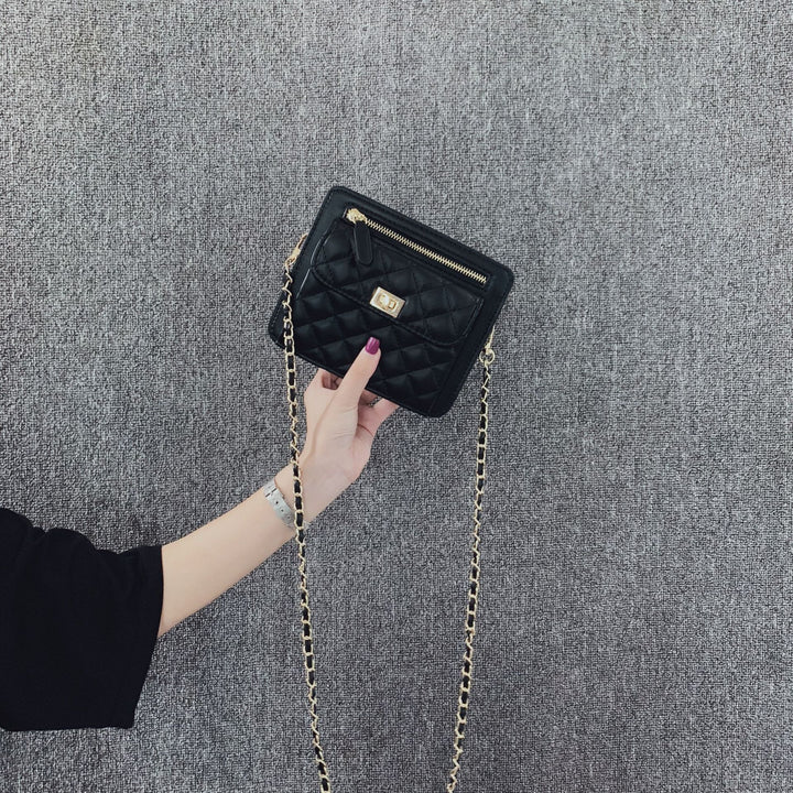 Damen Clutch-Tasche mit eleganter Steppoptik und goldenen Details Nord Taschen