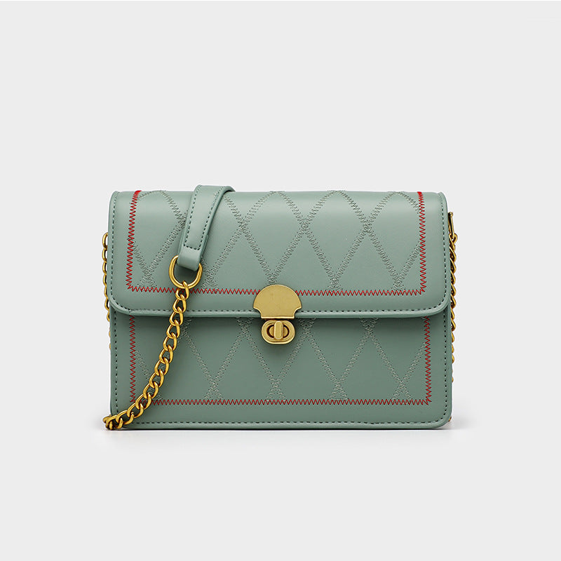 Damen Handtasche mit eleganter Steppung und Kettenakzent Nord Taschen