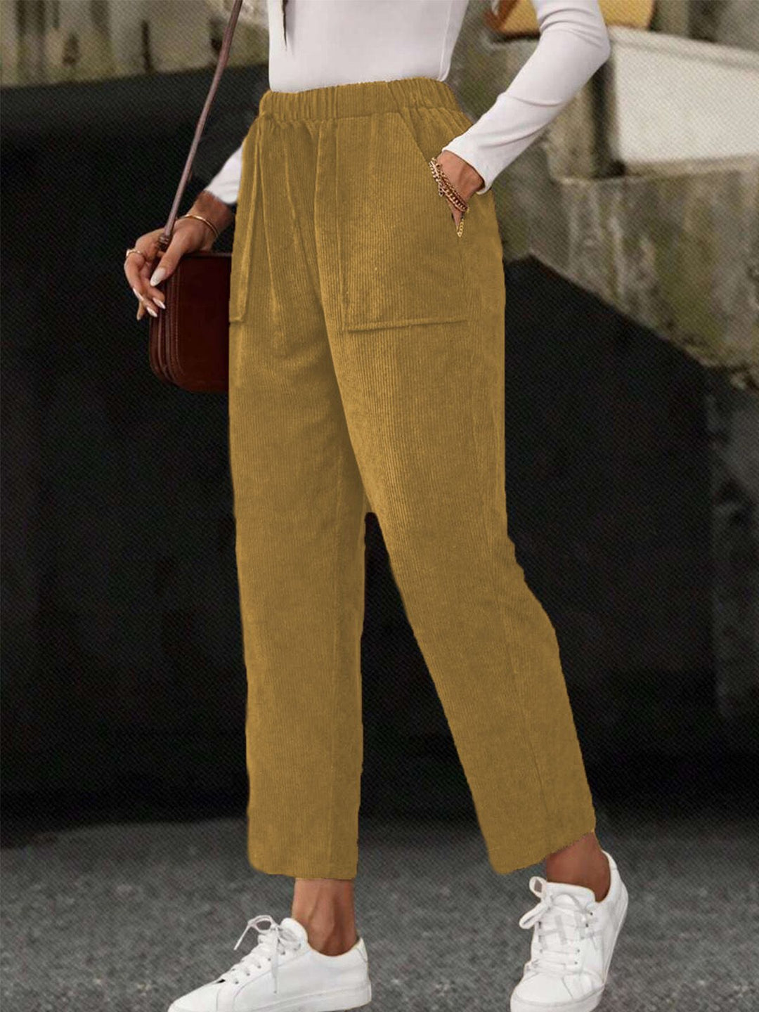 Damen-Cordhose, gerade geschnitten, mit Taschen