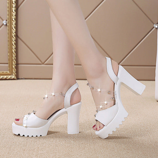 Damen Plattform-Sandalen mit dekorativen Riemen und Glamourösen Akzenten Nord Taschen