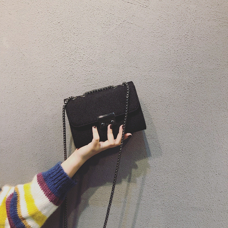 Damen handgefertigte Clutch mit eleganter Kettenoptik Nord Taschen