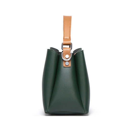 Damen Handtasche mit eleganter Klappenöffnung und abnehmbarem Schulterriemen Nord Taschen