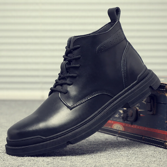 Gefütterte Herren-Stiefel im britischen Stil