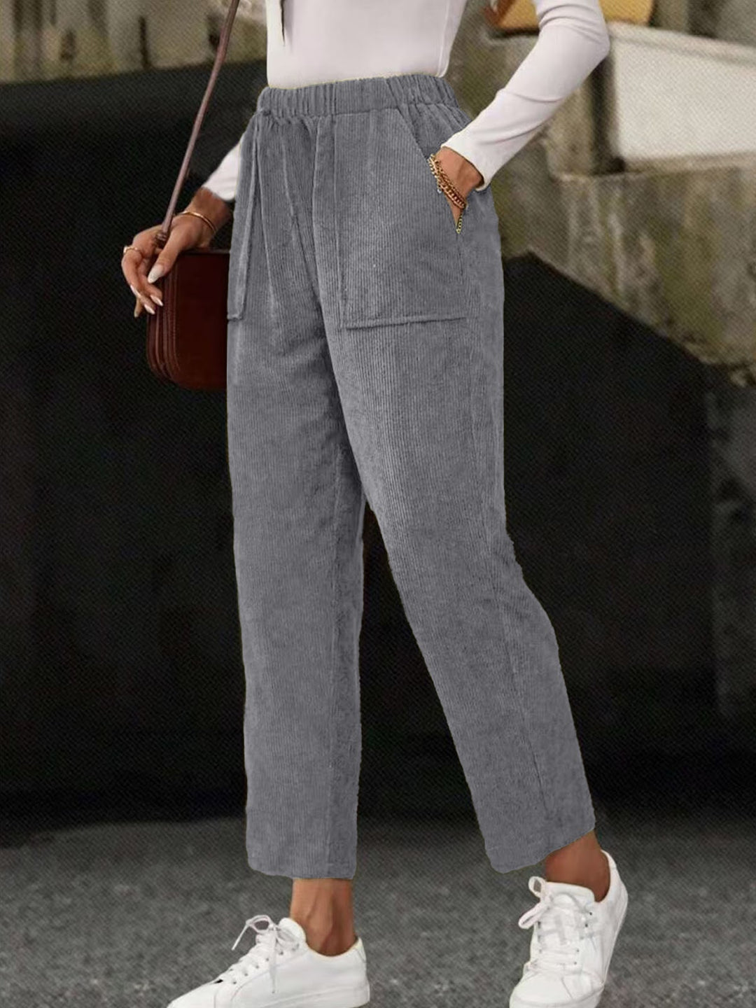 Damen-Cordhose, gerade geschnitten, mit Taschen