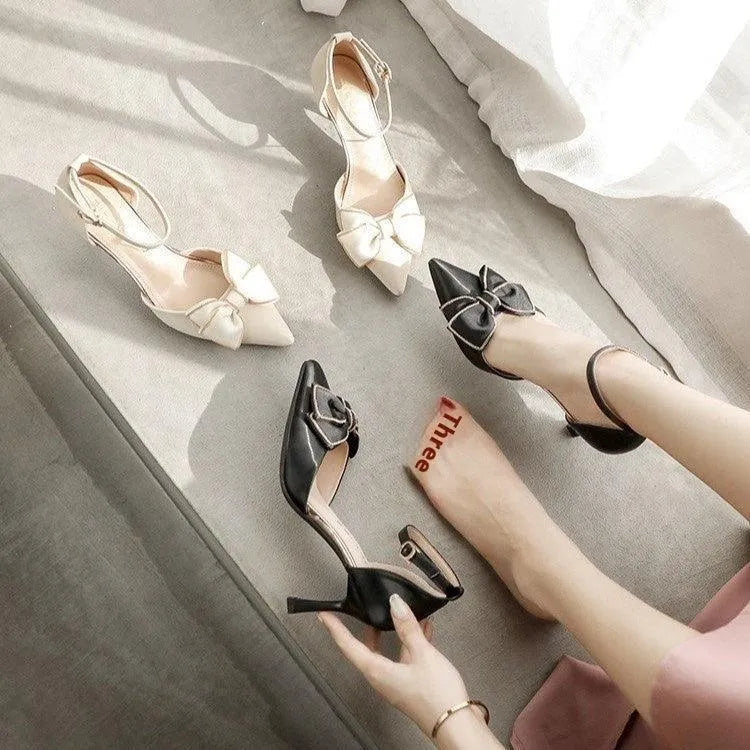Pumps für Damen mit Schleife und Spitzenabsatz