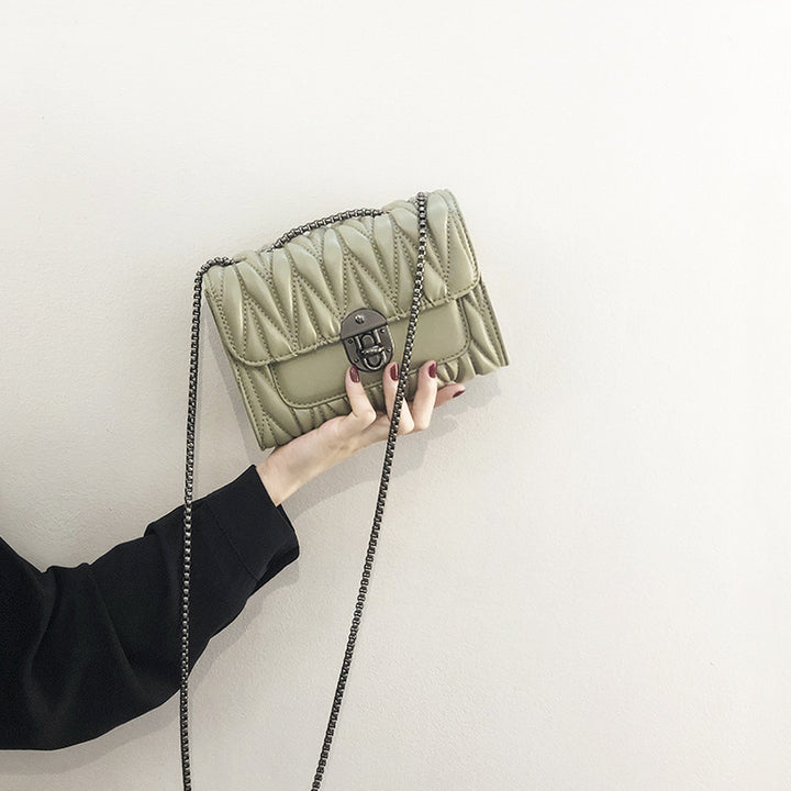 Damen Schultertasche mit zeitlosem Quilt-Design von Nord Taschen