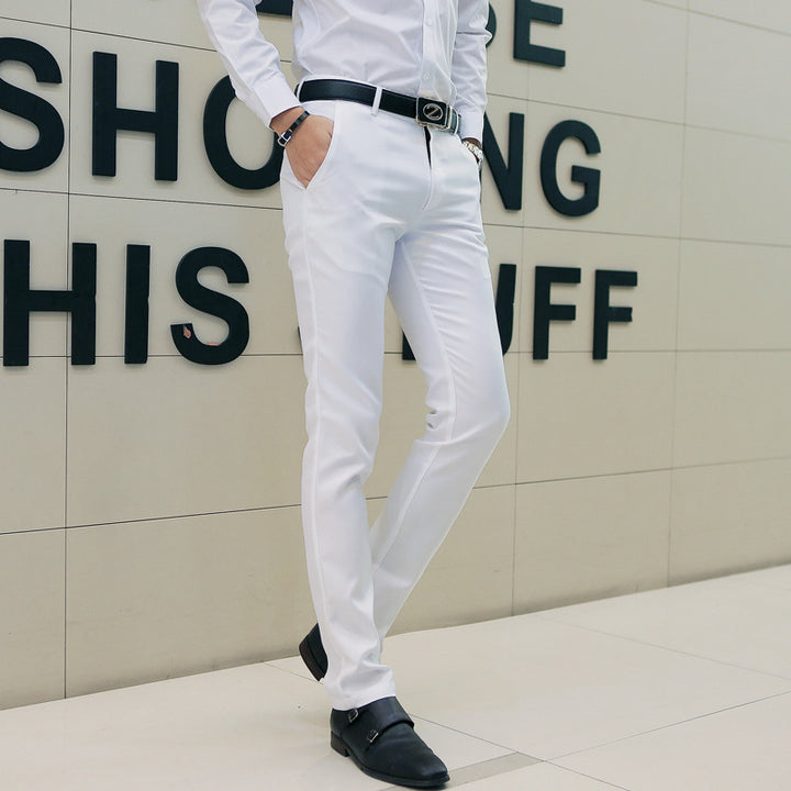 Herren moderne Slim-Chinohose mit leichtem Stretch, Bügelfalte und schmal zulaufendem Bein Nord Taschen