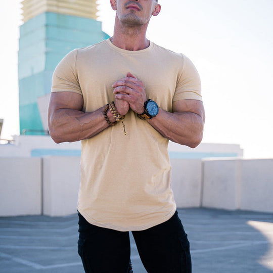 Herren nan figurbetontes Kurzarmshirt aus elastischem Baumwollmix mit verlängertem Saum