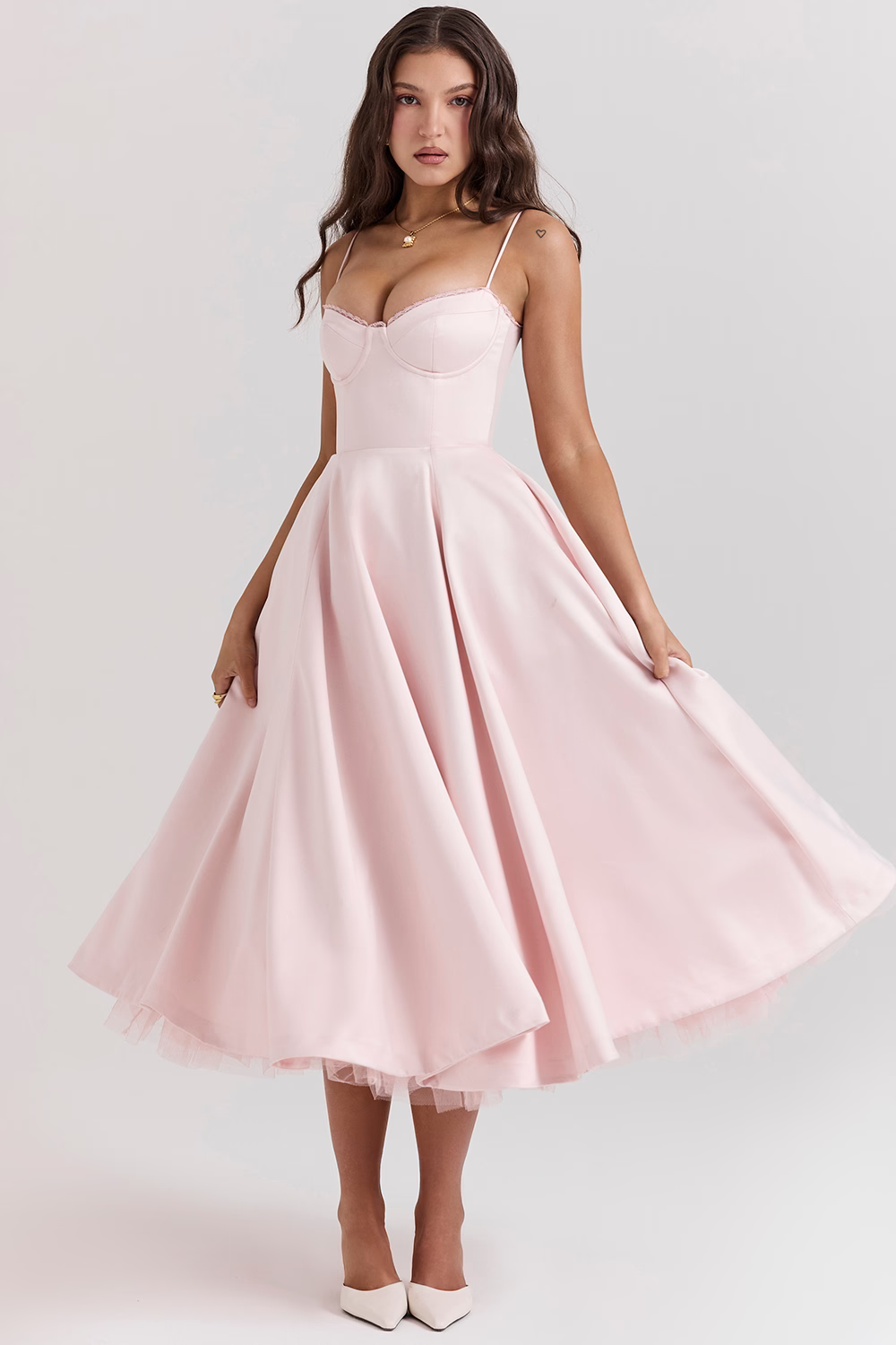 Elegantes Schlankmachendes Kleid für Damen