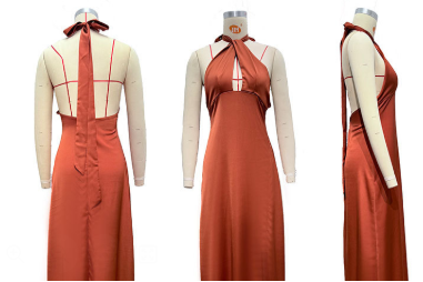 Damen Elegantes Wickelmaxikleid im Halterneck-Stil mit seitlichem Schlitz und Taillengürtel - Vittorelli