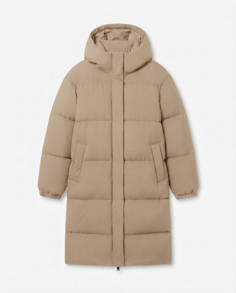 Damen Nan Ultra-Watt-beschichtete Longline-Pufferjacke mit ergonomischer Kapuze, verdecktem Druckknopfverschluss und thermoregulierender Isolierung
