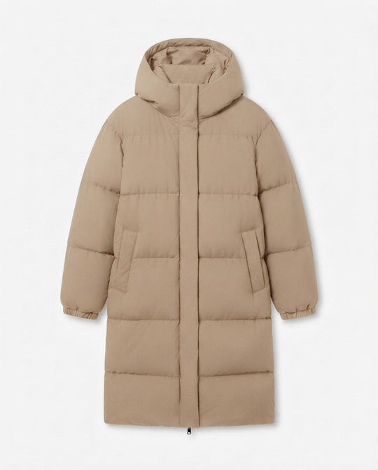 Damen Nan Ultra-Watt-beschichtete Longline-Pufferjacke mit ergonomischer Kapuze, verdecktem Druckknopfverschluss und thermoregulierender Isolierung